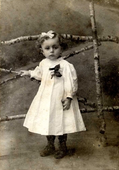 Earliest known photo of Miep, 1912.  Photographer (www.miepgies.nl)