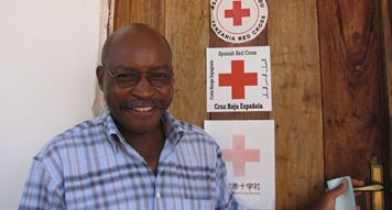 Dr. Ernest Athumani, the local Health Coordinator (massivegood.com)