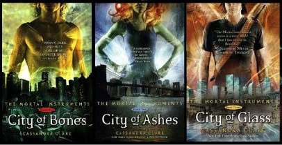 FIrst Three Books (http://i1046.photobucket.com/albums/b468/annareadsbooks/mortal-instruments.jpg)