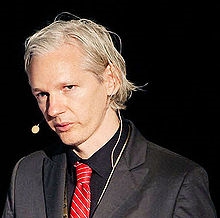 Assange speaking in Copenhagen (http://upload.wikimedia.org/wikipedia/commons/)