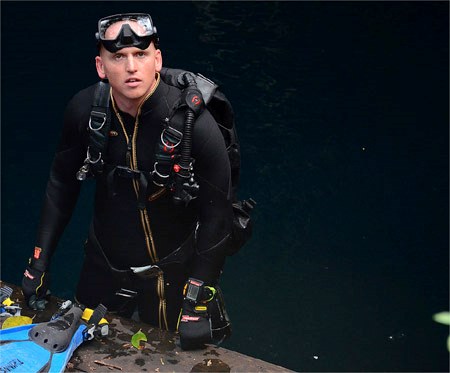 Brendan in his scuba gear (advanceddivermagazine.com)