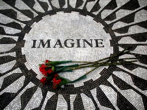 Memorial (http://www.corliss-lamont.org/hsmny/TPB-John_Lennon_Imagine_Memorial.jpg ())