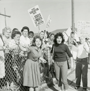 Protestors outside William Frantz. (http://rubybridgesfoundation.org/)