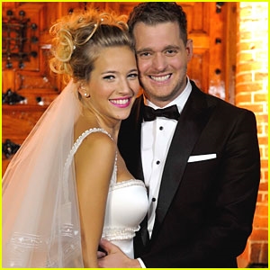 http://cdn02.cdn.justjared.com/wp-content/uploads/headlines/2011/04/michael-buble-luisana-lopilato-wedding-celebration.jpg ()
