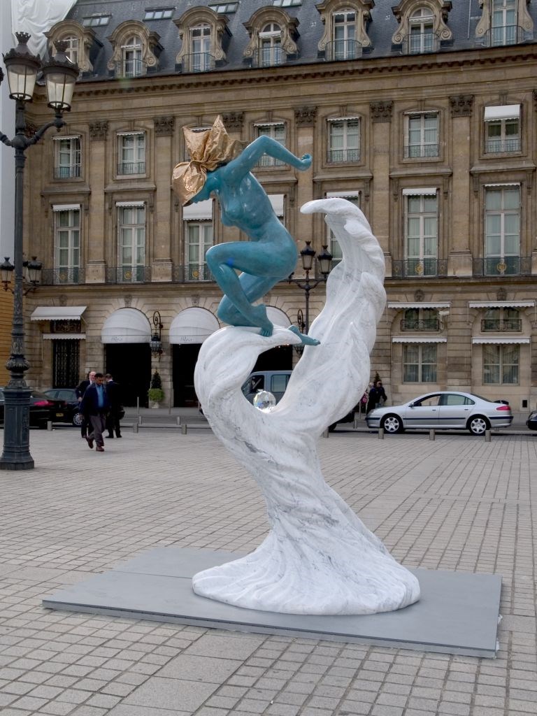 Picture of L'Europe on Place Vendome in Paris