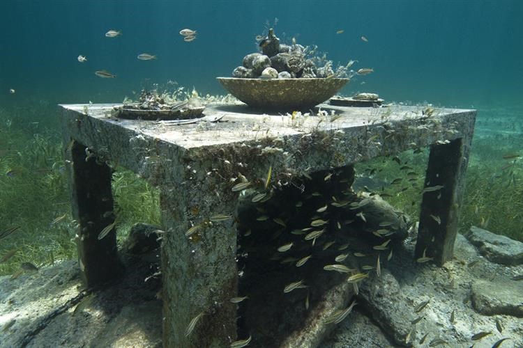 Picture of Underwater Table Sculpture