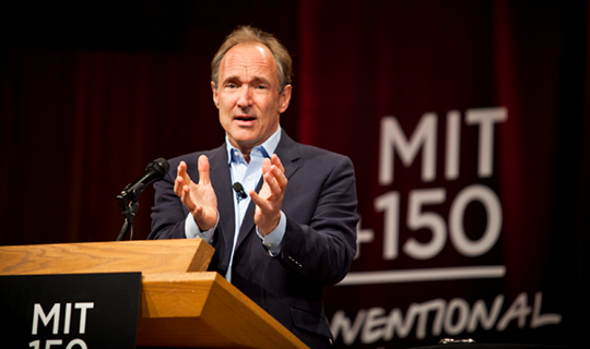 Tim Berners-Lee at MIT (https://eecs-newsletter.mit.edu/articles/2011-spri ())