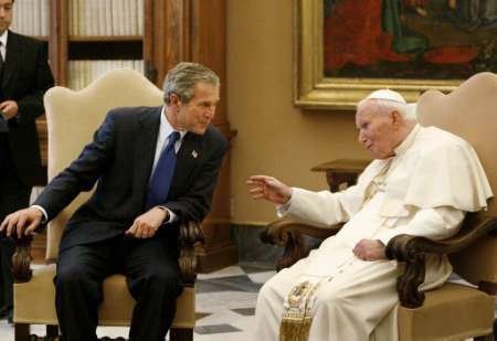 President Bush and Pope John Paul II (http://www.honoringpopejohnpaulii.com/)