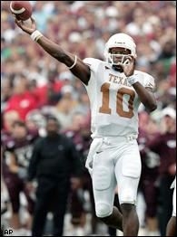 Vince Young Passing the Ball (http://espn-att.starwave.com)