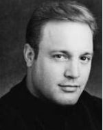 <a href=http://www.fansites.de/public/starimages/small_124.jpg.jpg>Kevin James</a>