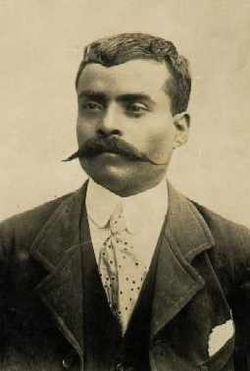 <a href=http://upload.wikimedia.org/wikipedia/fr/thumb/d/d9/Emiliano_zapata.jpg/250px-Emiliano_zapata.jpg>Emiliano Zapata</a>