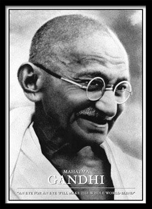 <a href=http://imagecache2.allposters.com/images/pic/pf/PF_333603_OEM-15MB~Mahatma-Gandhi-Posters.jpg>Mohandas Gandhi</a>