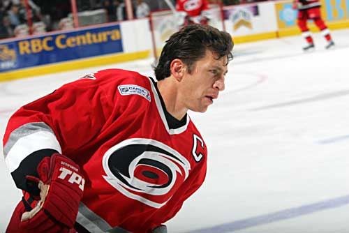 Rod skating (www.carolinahurricanes.com)