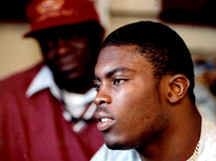 Vick in high school (Official Mike Vick fan site)