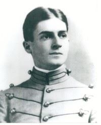 MacArthur at West Point (http://www.medalofhonor.com/<br>DouglasMacArthur.htm)