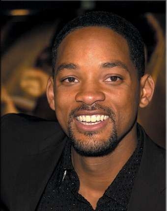 Will Smith (http://www.filmsy.com/wp-content/uploads/<br>2007/01/will-smith-i-am-legend-movie-1-18-07.jpg)