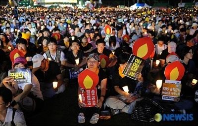 Korean Candle Protests | MY HERO