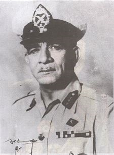 Mohamed Naguib (wikipedia)