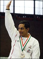  (http://espndeportes-assets.espn.go.com/2003/photos2006/0224/a_fernando-Platas_vt.jpg)