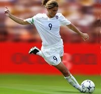 Mia Hamm (www.bing.com)