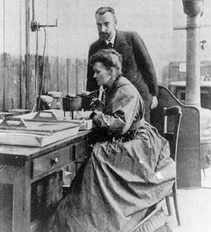 Marie and Pierre Curie. (http://www.bonzasheila.com/stories/images/mariepierrecurie2.jpg)