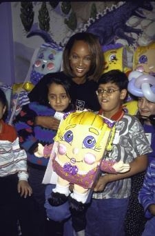 This is Tyra helping other children (http://s188.photobucket.com/albums/z304/xSabax3/?action=view&current=53959dc46e44ba85_landing.jpg)