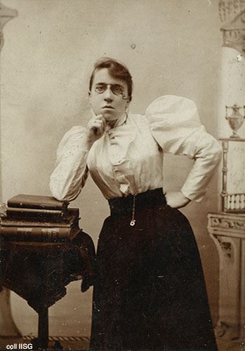 Emma Goldman (1869 - 1940) (http://www.iisg.nl/collections/goldman/images/a5-483.jpg)