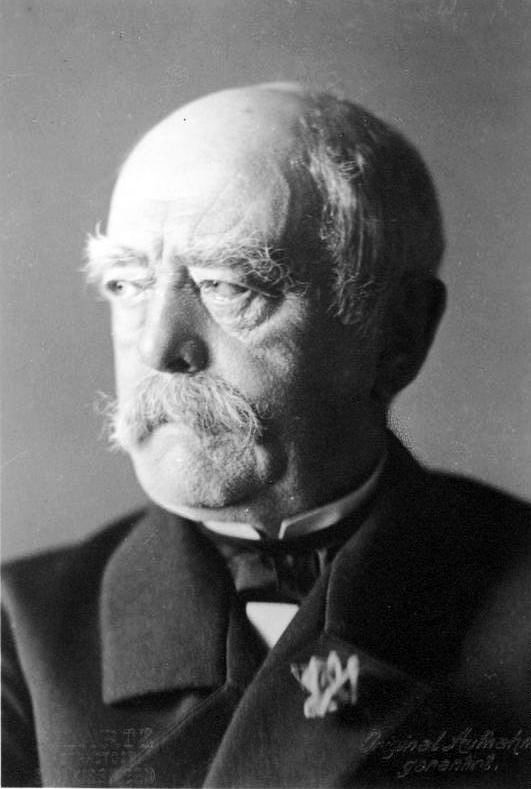 Otto von Bismarck (http://upload.wikimedia.org/wikipedia/commons/1/10/Bundesarchiv_Bild_146-2005-0057%2C_Otto_von_Bismarck.jpg)