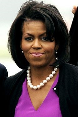  (http://3.bp.blogspot.com/_K5ELjYPePCI/SXIaFJZyiGI/AAAAAAAAA2U/t1pidBL2alI/s400/michelle%2Bobama.jpg)