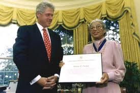 Rosa Parks being awarded by Bill Clinton. ( (http://www.rosaparksfacts.com/rosa-parks-pictures-photos.php?type=civil-rights))