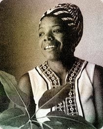 Smiling Maya Angelou (http://mayaangelou.com )