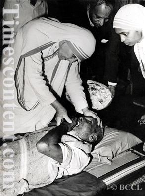 Mother Teresa cares for a sick man. (http://www.timescontent.com/tss/showcase/preview-buy/125438/Feature/Mother-Teresa.html (http://www.timescontent.com/tss/showcase/preview-buy/125438/Feature/Mother-Teresa.html))
