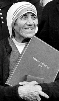 Mother Teresa recieves the Nobel Peace Prize. (http://sarahpalma.wordpress.com/tag/danny-devito/ (http://sarahpalma.wordpress.com/tag/danny-devito/))