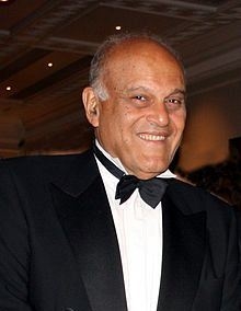 Dr. Magdi Yacoub (wikipedia)