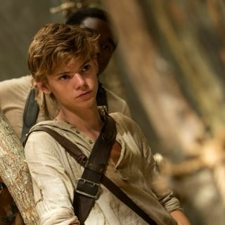 who plays newt in maze runner