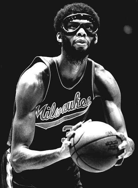 Kareem Abdul-Jabbar - Students, Britannica Kids