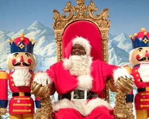 <a href=http://nbadraft.net/profiles/largepics/shaq.jpg>"Shaq-a-Claus"</a>
