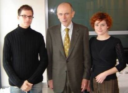 Dr. Drnovšek with his son and daughter (on the Internet)