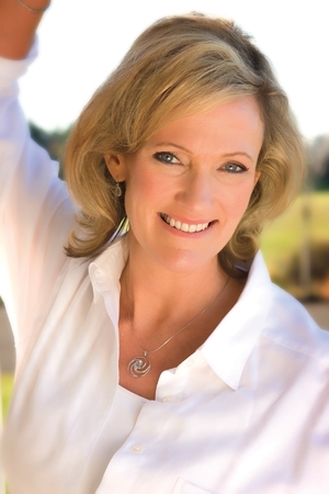 Karen Kingsbury (www.karenkingsbury.com)