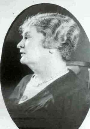 Annie Sullivan was like Helen's second mother. (anniesullivan.org)