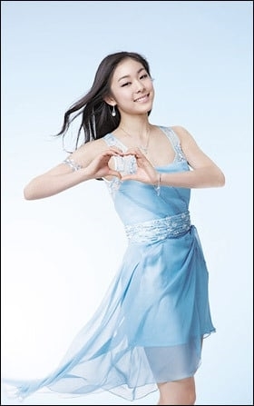 Yuna Kim as a commercial model (http://blog.fooyoh.com/attach/38/1201065701.jpg)
