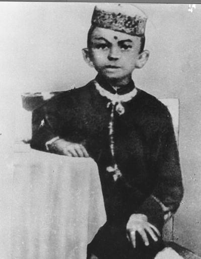 Mohandas K. Gandhi during Childhood (www.desicolours.com)