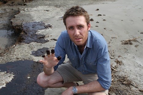 Philippe and oil from Gulf oil spill. (EarthEcho International)