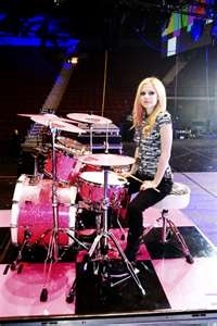 This is Avril Lavigne on her drums. 