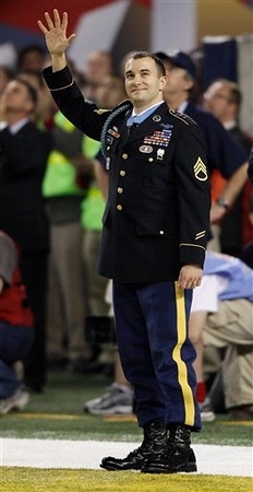 Salvatore Giunta at the 2011 Super Bowl (chronile.northcoastnow.com)