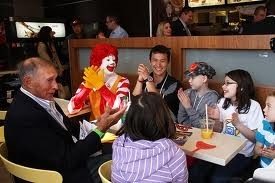 Patrick at Mcdonald at Mchappy day (http://tinyurl.com/6jvxn2u)
