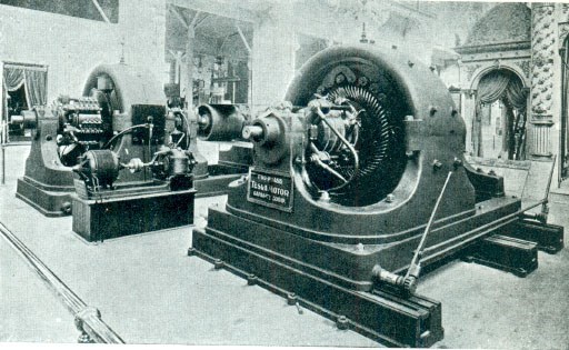 Tesla's Chicago World Fair Motors (http://upload.wikimedia.org/wikipedia/commons/e/e1/Tesla_polyphase_AC_500hp_generator_at_1893_exposition.jpg ())