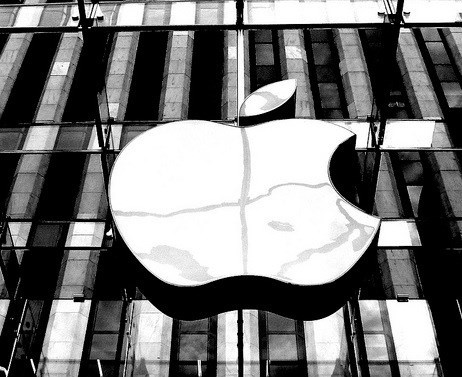 Apple store (http://www.investorplace.com/wp-content/uploads/2012/01/apple-building-looking-up.jpg)