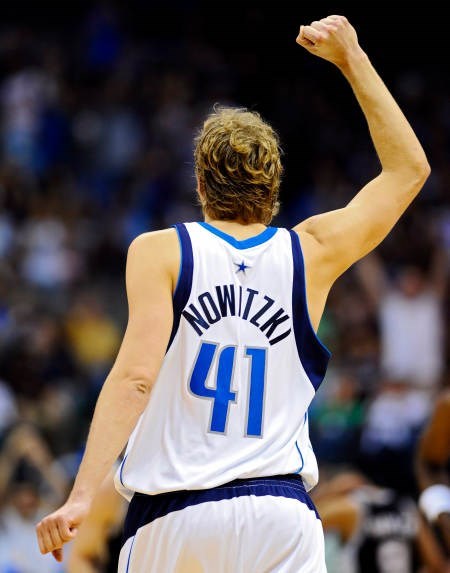  (http://darlingdarling.files.wordpress.com/2011/05/nowitzki.jpg ())