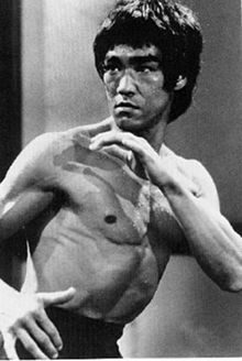 Bruce Lee in his prime (http://www.completemartialarts.com/whoswho/actionstars/images/bruce1.jpg (completemartialarts.com))